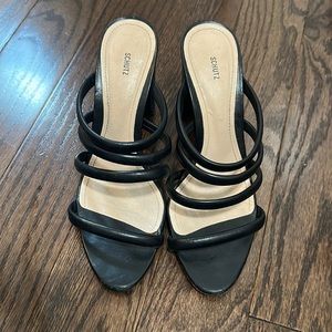Schulz block sandals